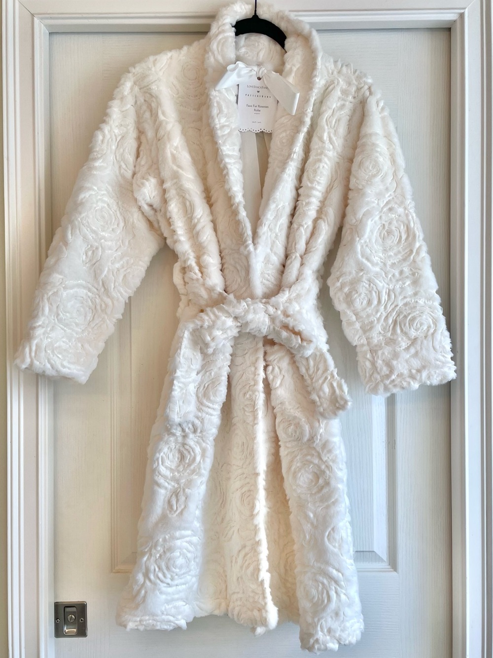 Pottery Barn LOVESHACKFANCY Faux Fur Roseattes White Robe NWT